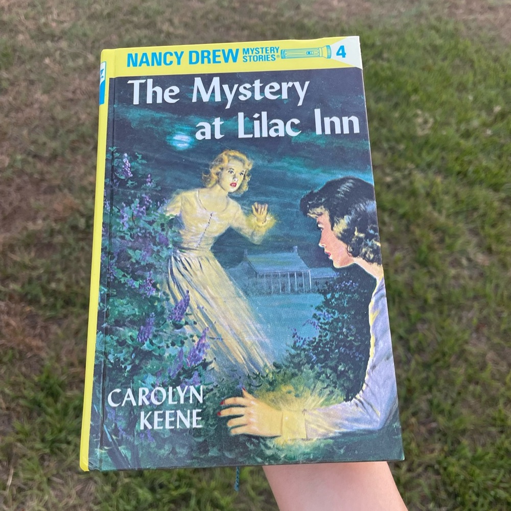 Nancy Drew Mystery At Lilac Inn